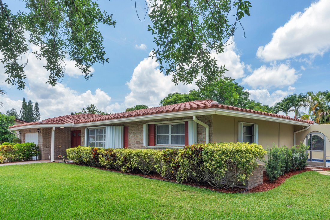 House in Coral Springs, Florida, United States 4 - 18152606