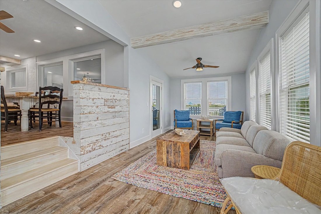 House in Galveston, Texas, United States 5 - 18152777