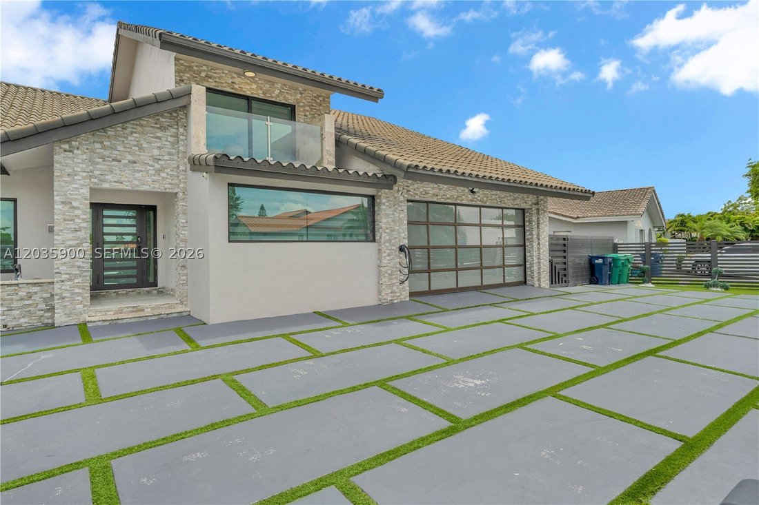 House in Miami, Florida, United States 3 - 18152573