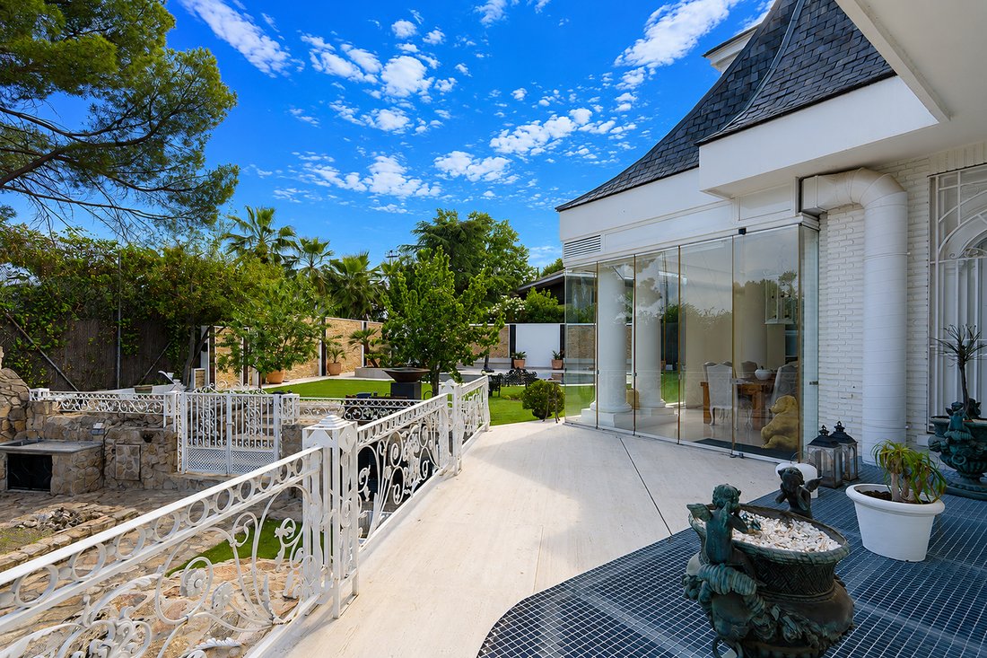 House in Somosaguas, Pozuelo de Alarcon, Comunidad de Madrid 3 - 18153708