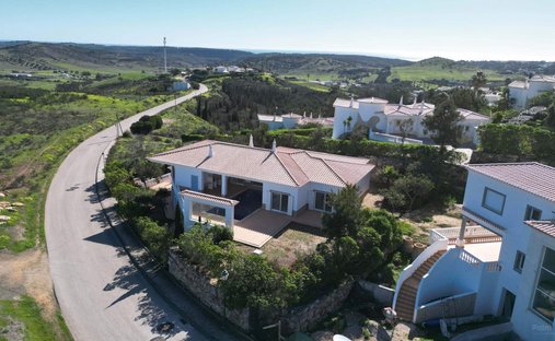 Villa in Budens, Algarve, Portugal 1