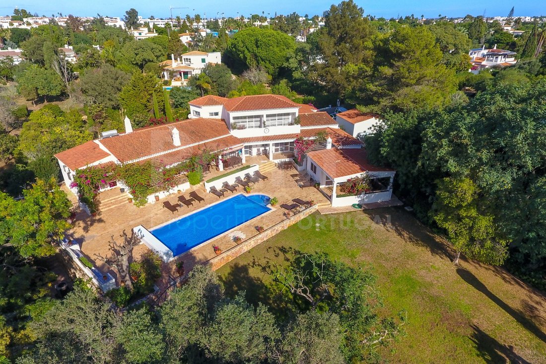 Villa in Carvoeiro, Algarve, Portugal 1 - 17266769