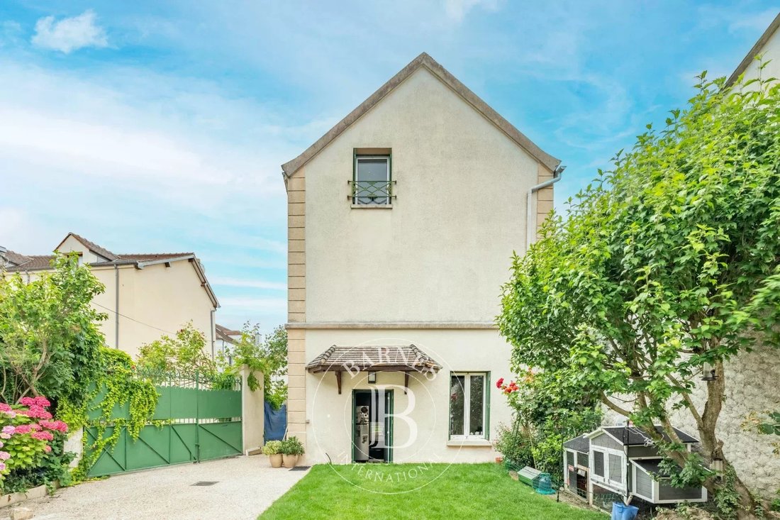 House in Mareil-Marly, Ile-de-France, France 2 - 18163709