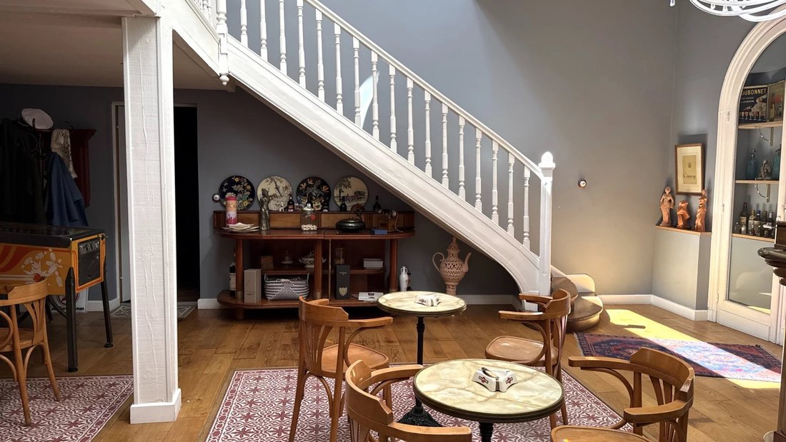 House in Grand Parc-Chartrons-Paul Doumer, Bordeaux, France 2 - 16710997