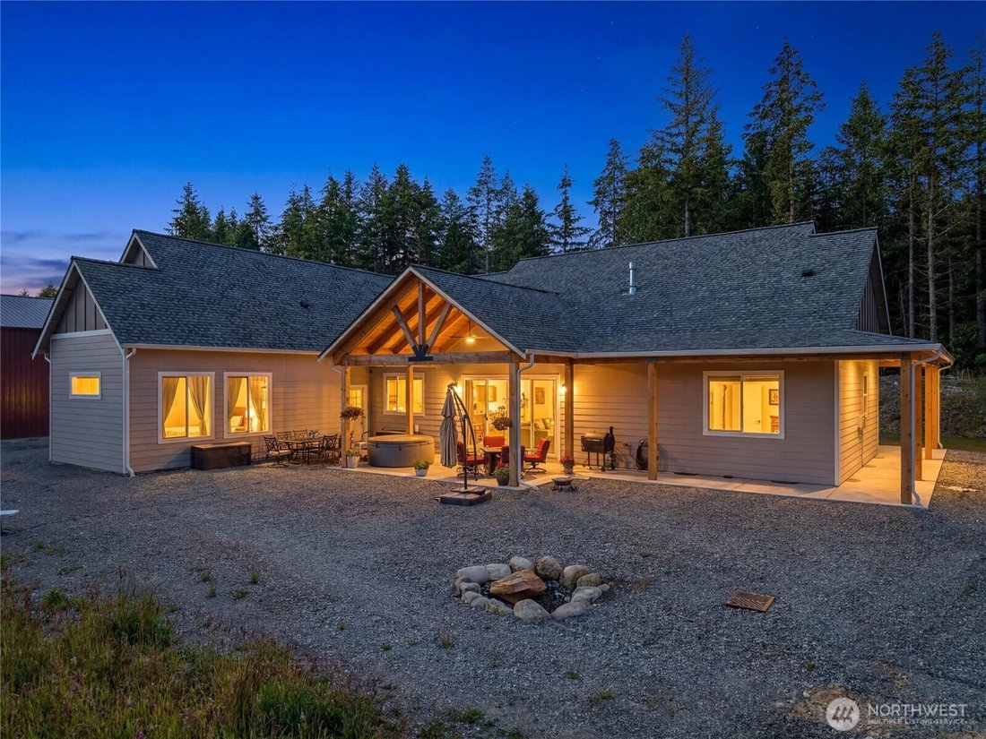 House in Roy, Washington, United States 1 - 18160025