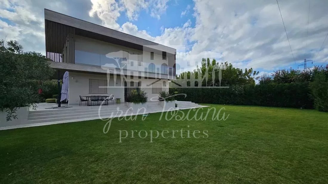 Villa in Vittoria Apuana, Forte dei Marmi, Tuscany 2 - 18165649