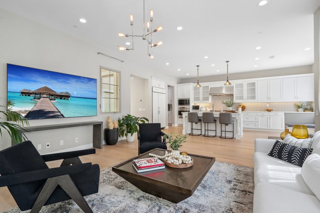 House in Irvine, California, United States 4 - 18156093