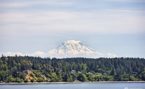 House in Grapeview, Washington, United States 1
