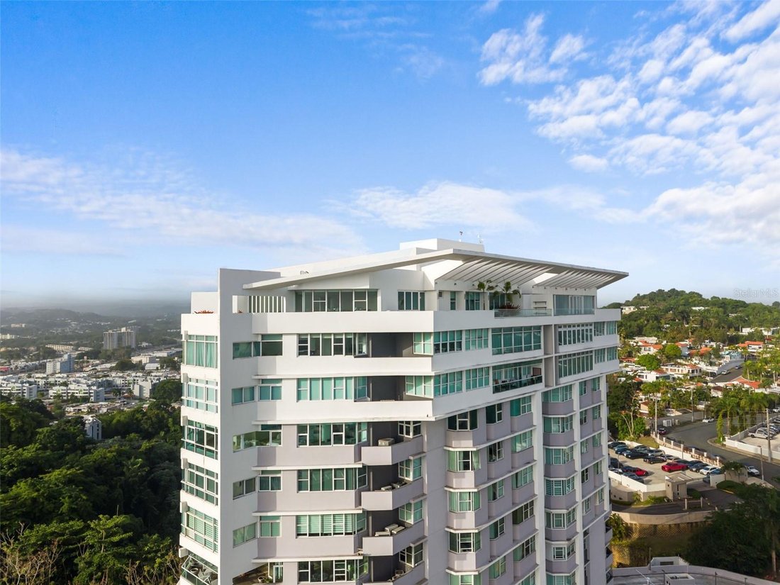 Condo in GUAYNABO, PR, United States 2 - 18154142