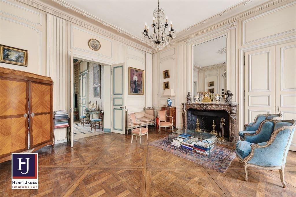 Apartment in Saint Gervais, Paris 4e Arrondissement, Paris 5 - 18159143