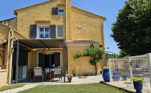 House in La Roque-d'Anthéron, Provence-Alpes-Côte d'Azur, France 1