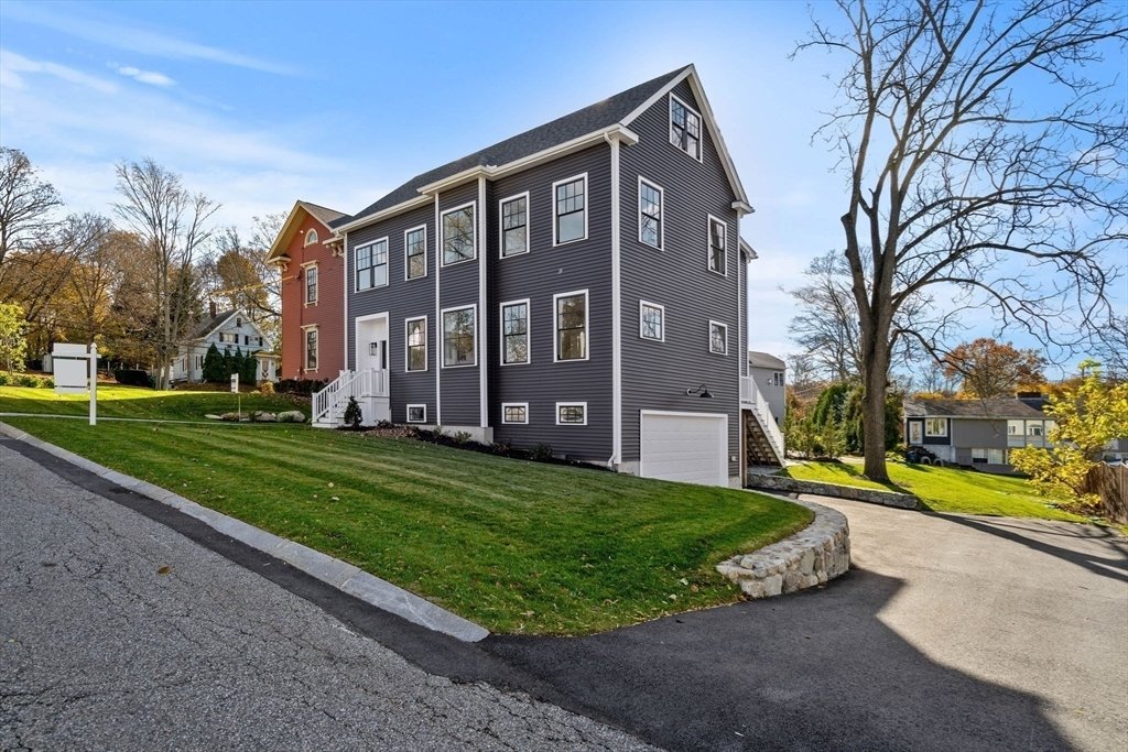 House in Woburn, Massachusetts, United States 1 - 18161701