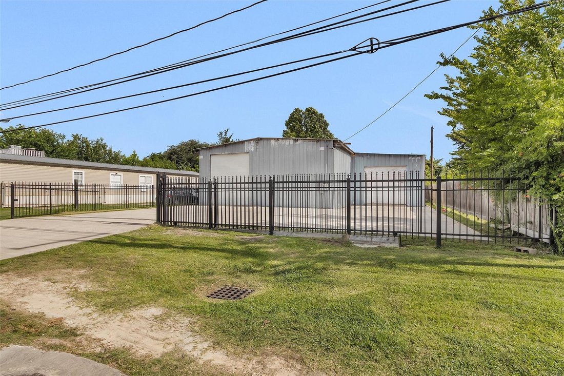 House in Houston, Texas, United States 3 - 18159853