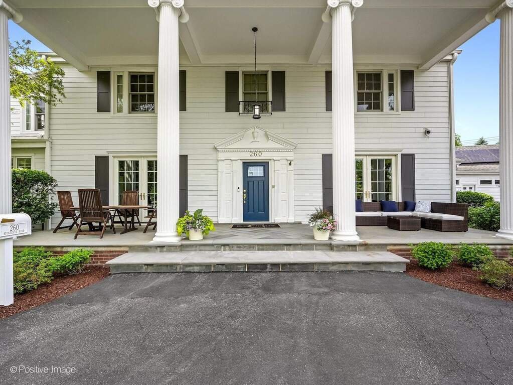 House in Clarendon Hills, Illinois, United States 2 - 18162082