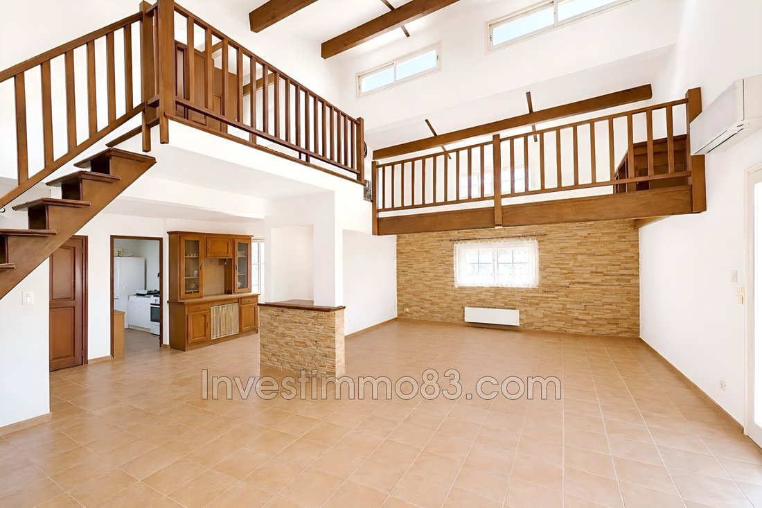 Villa in Trets, Provence-Alpes-Côte d'Azur, France 2 - 17273151