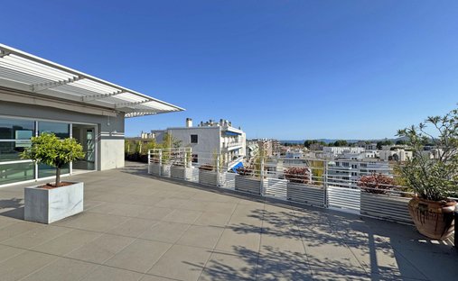 Apartment in Val Fleuri-Montaleigne, Cagnes-sur-Mer, France 1