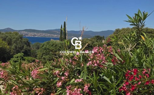 Apartment in Plateau Notre Dame Sud-Bord de mer-Beaurivage, Saint-Raphaël, France 1