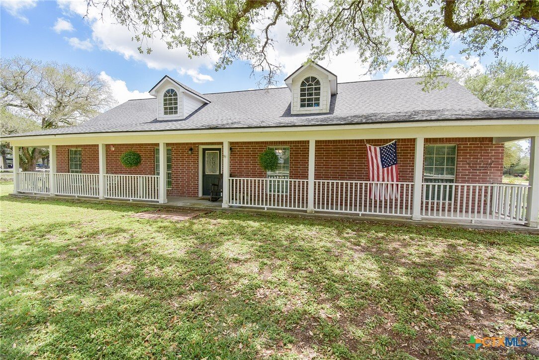 House in Louise, Texas, United States 1 - 18162342