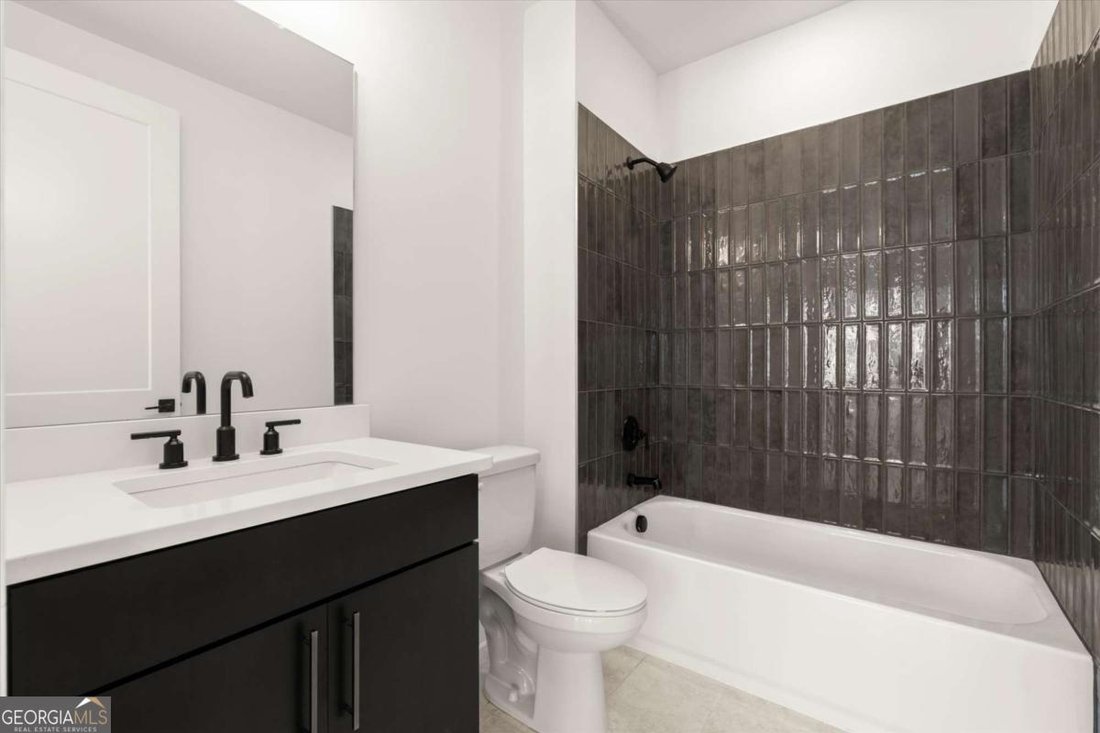 Townhouse in Alpharetta, Georgia, United States 5 - 18160259