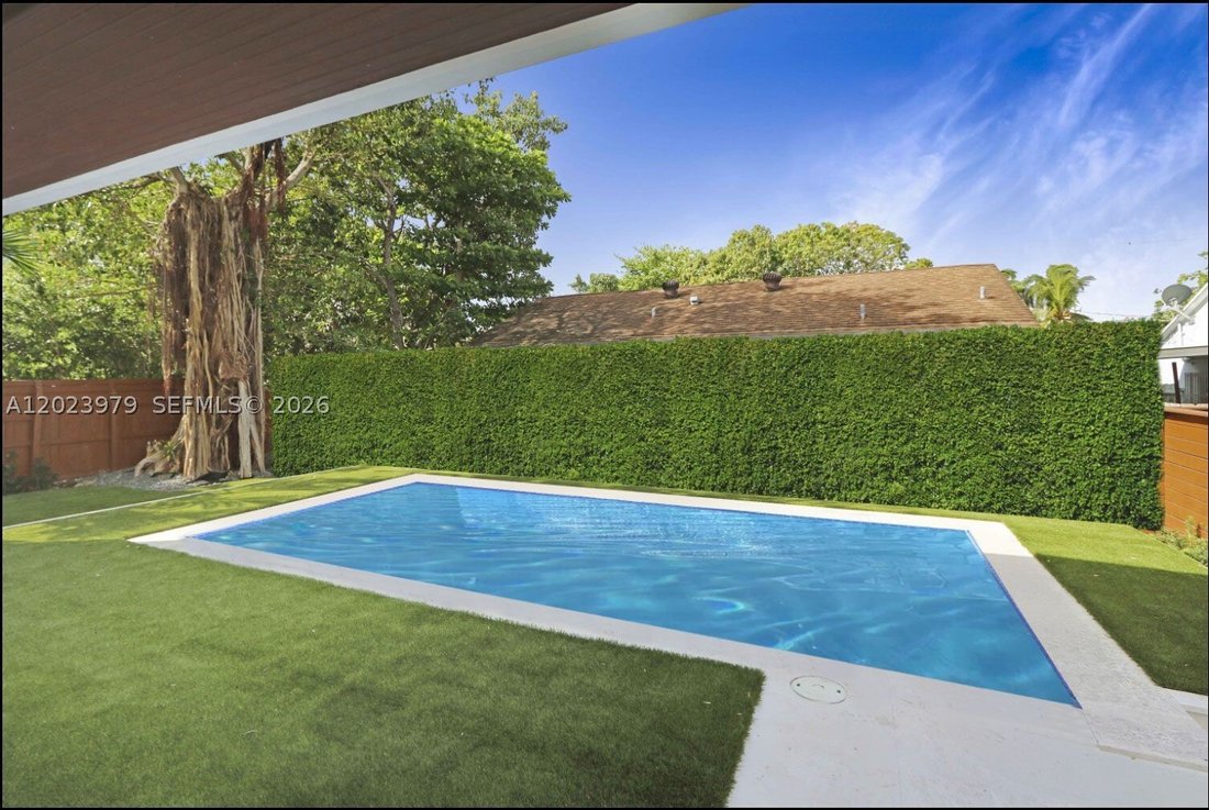 House in Miami, Florida, United States 5 - 18160146