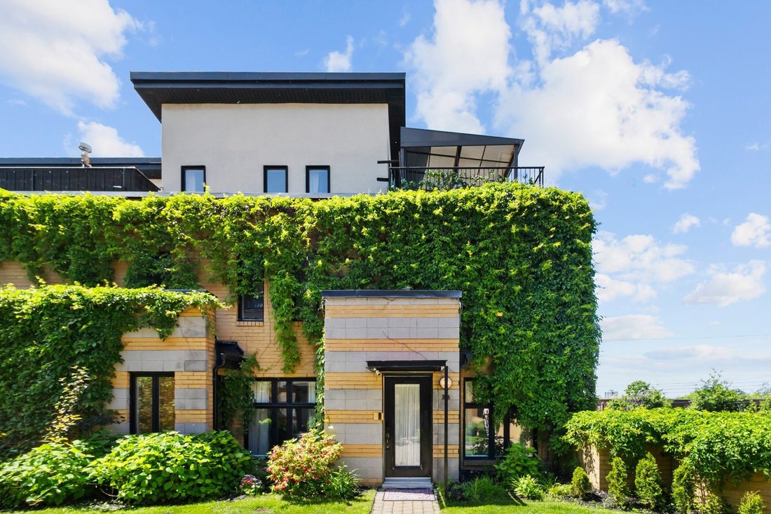 Condo in Montréal, Quebec, Canada 1 - 18167623