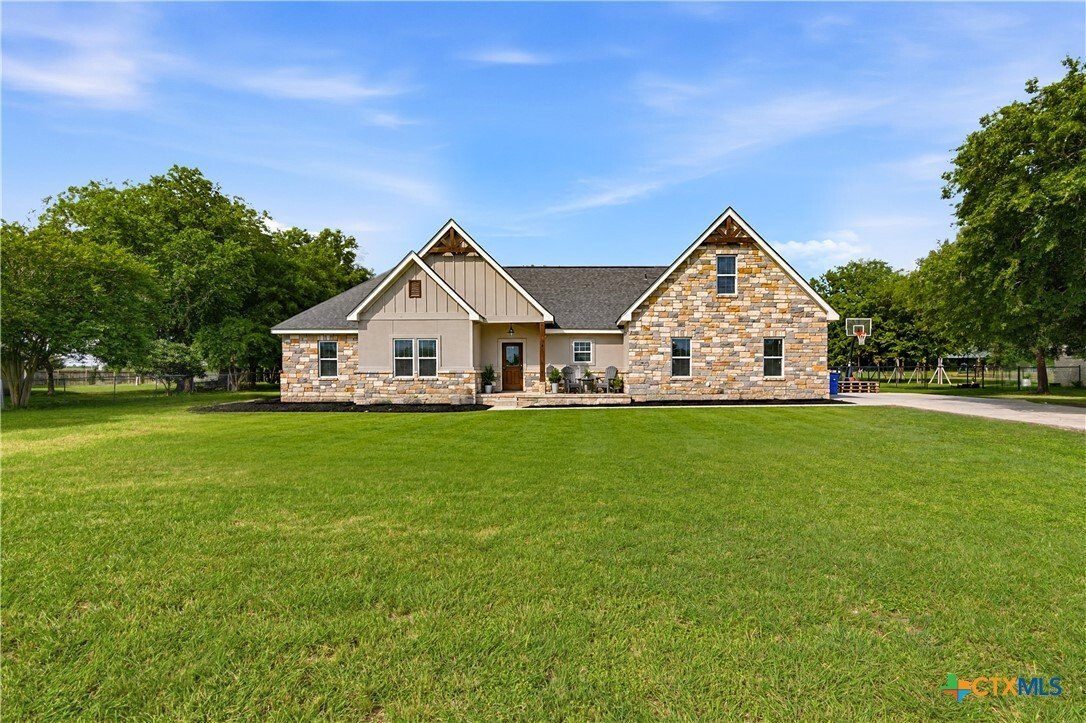 House in Seguin, Texas, United States 2 - 18164875