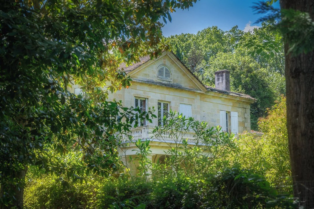 House in Arrondissement of Bordeaux, Nouvelle-Aquitaine, France 1 - 18160606