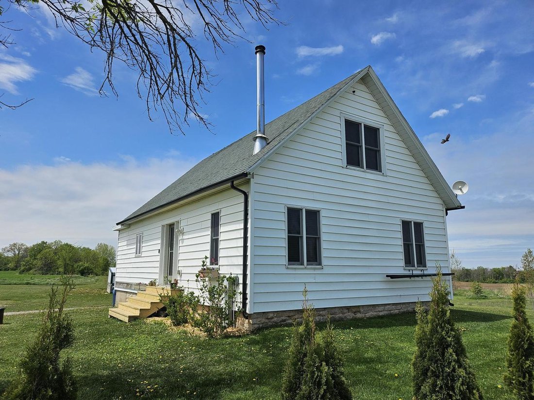 House in Luxemburg, Wisconsin, United States 1 - 18154674