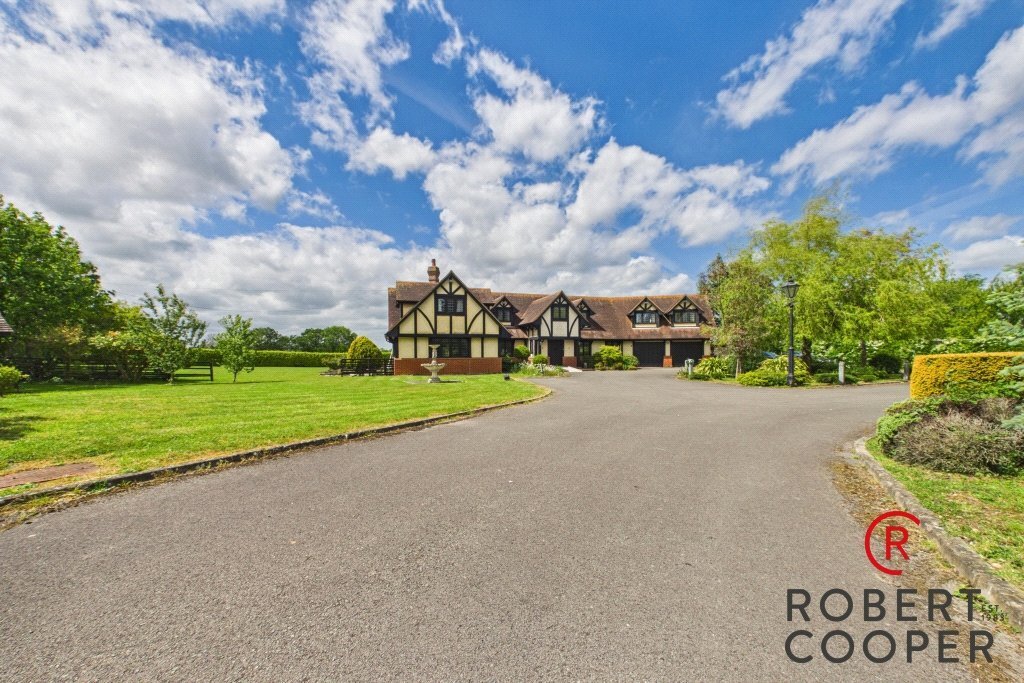 House in Harefield, England 1 - 18154233