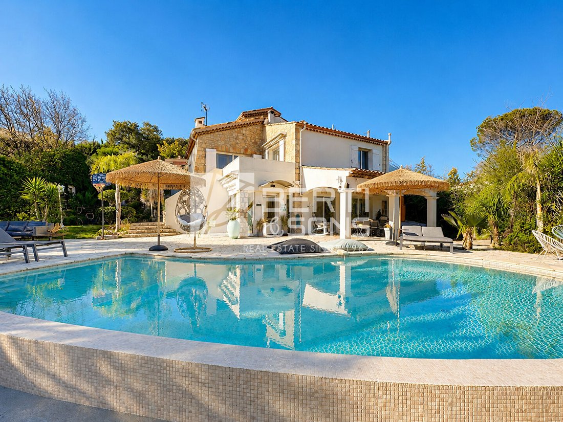 Villa in Le Grand Duc-Minelle, Mandelieu-la-Napoule, France 1 - 18157039