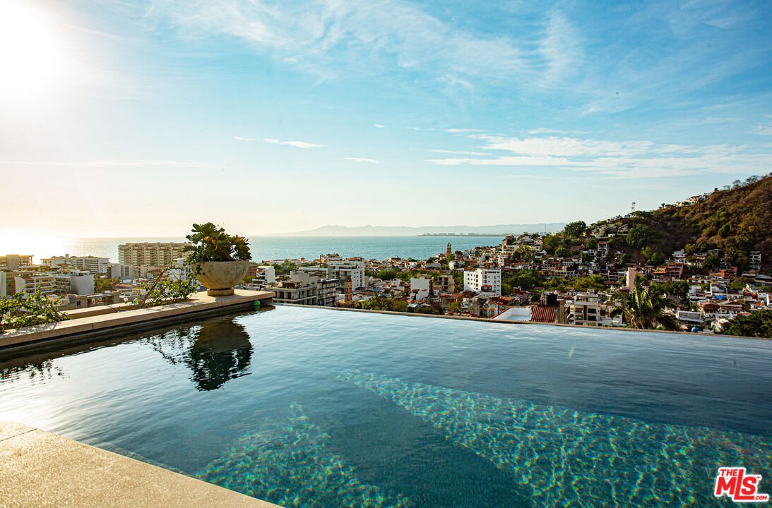 Casa a Puerto Vallarta, United States 1 - 18156932