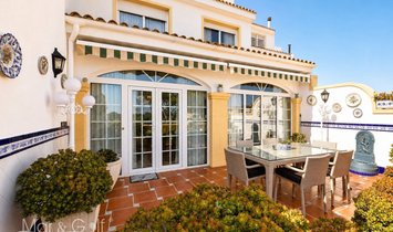 Stadthaus in Alicante, Land Valencia, Spanien 2