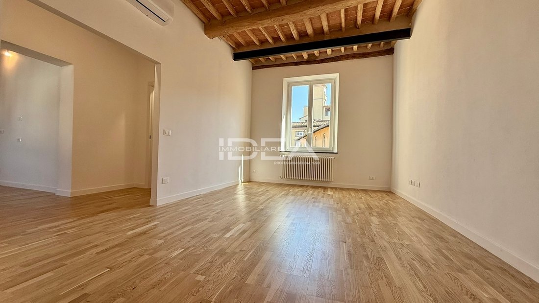 Apartment in Historic Center, Lucca, Tuscany 4 - 18156335