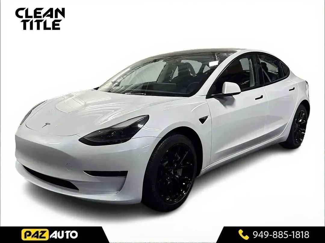 Sedan in Laguna Hills, CA, United States 1 - 17658240