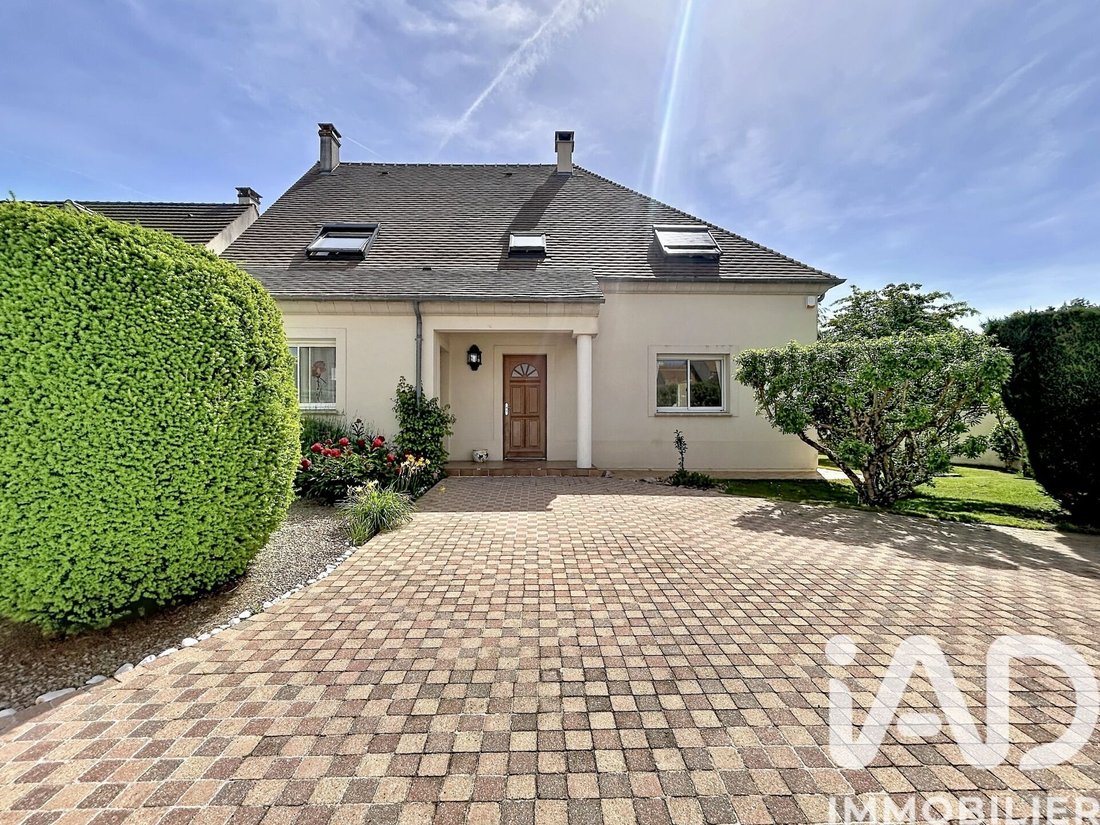 House in Favières, Ile-de-France, France 1 - 18167659