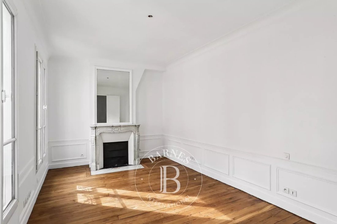 Apartment in Porte Dauphine, Paris 16e Arrondissement, Paris 2 - 18154357