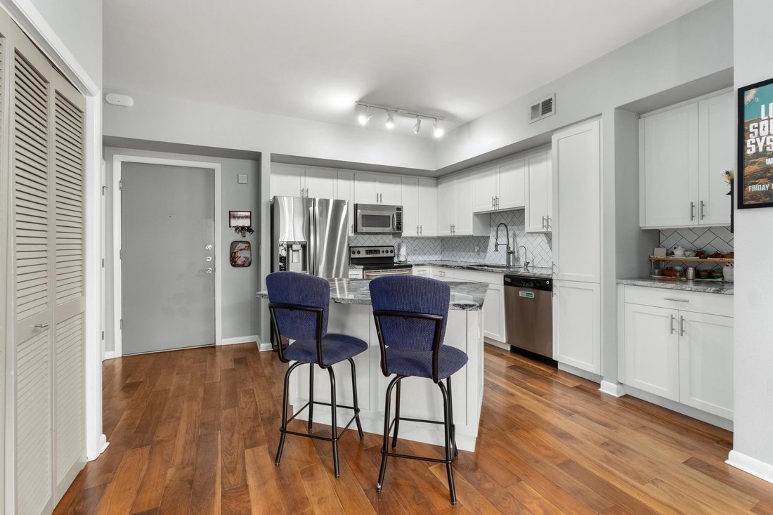 Condo in Austin, Texas, United States 4 - 18158499