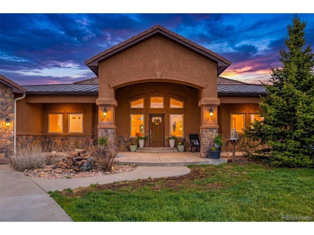House in Colorado Springs, Colorado, United States 4 - 18166781
