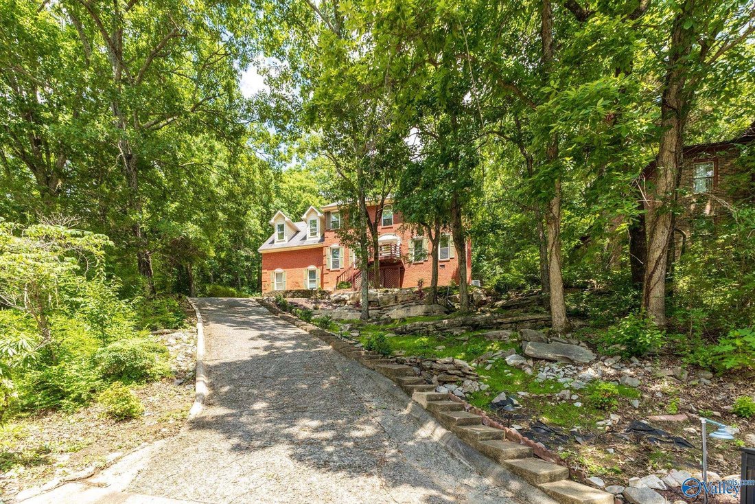 House in Redstone Arsenal, Alabama, United States 1 - 18162494