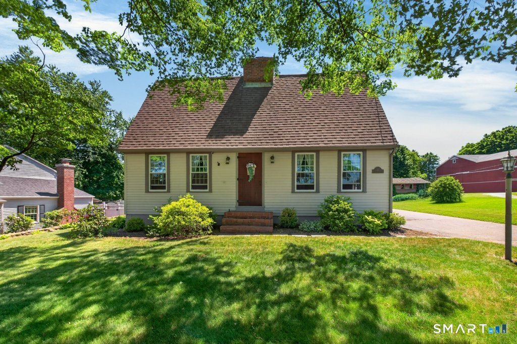 House in Wallingford, Connecticut, United States 1 - 18160372