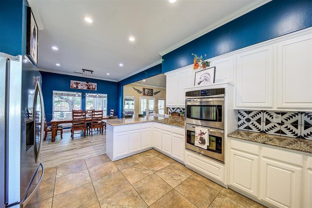 House in Krum, Texas, United States 4 - 18155077