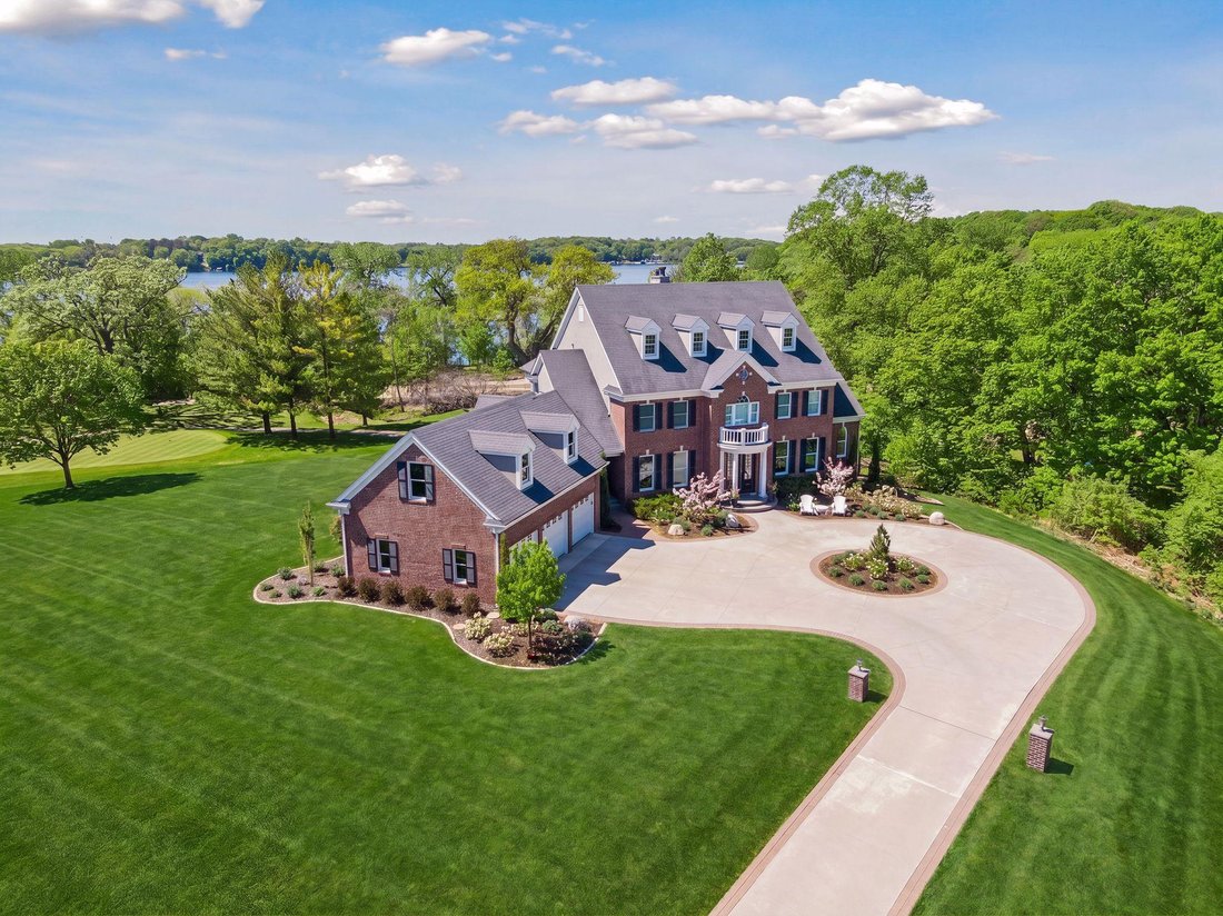 House in Eden Prairie, Minnesota, United States 3 - 18164391