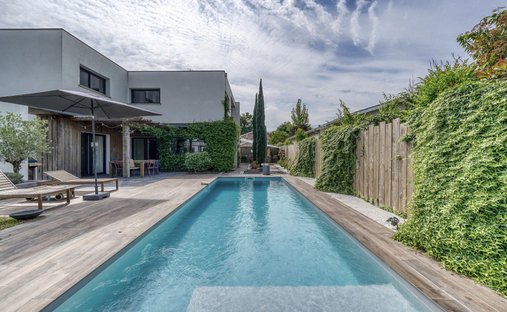 House in Saint-Medard-en-Jalles, Nouvelle-Aquitaine, France 1