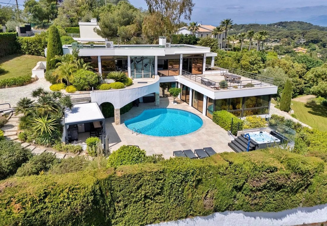House in Saint Nicolas, Cannes, France 2 - 18157720