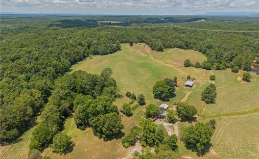 Land in Fairmount, Georgia, United States 1