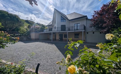 House in Rouxmesnil-Bouteilles, Normandy, France 1