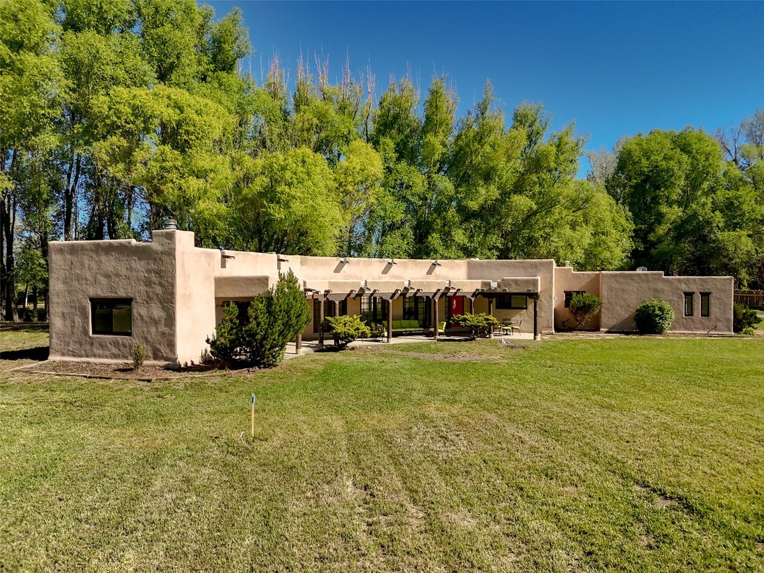 House in Taos, New Mexico, United States 1 - 18158478