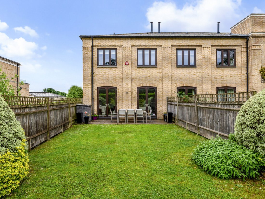 House in Little Common, Harrow, England 3 - 18160423