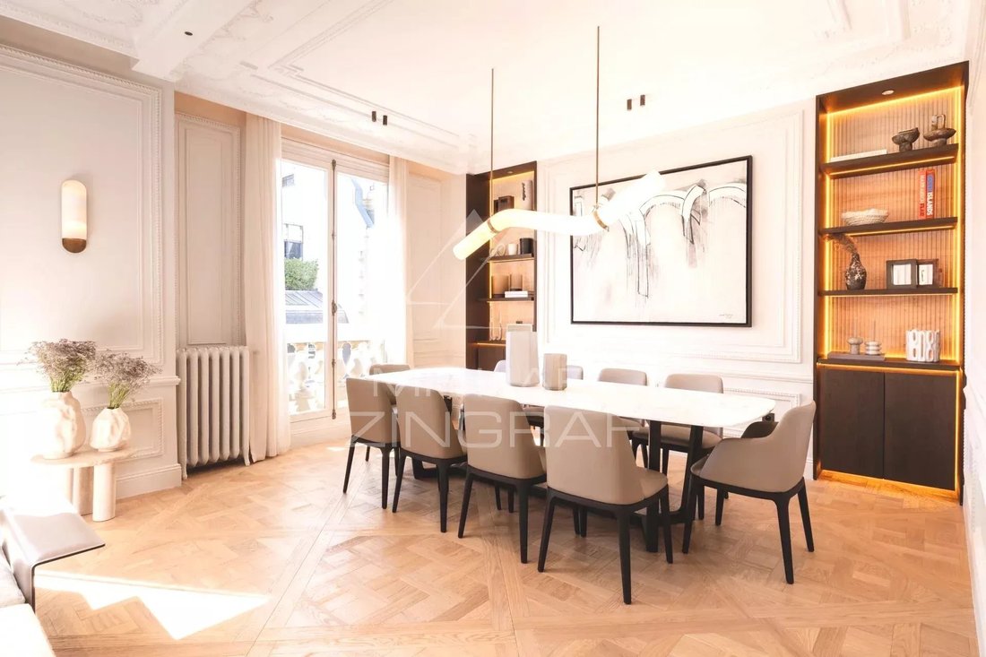 Apartment in Triangle d'Or, Paris 8e Arrondissement, Paris 2 - 18156453