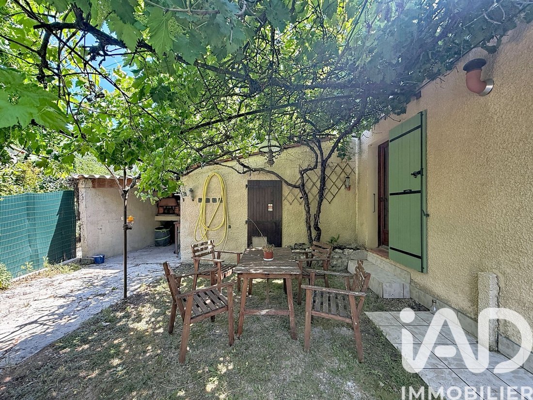 House in Saint-Zacharie, Provence-Alpes-Côte d'Azur, France 5 - 18161355